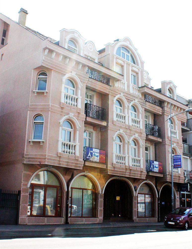 Vila Ile De France Novi Sad Exterior photo