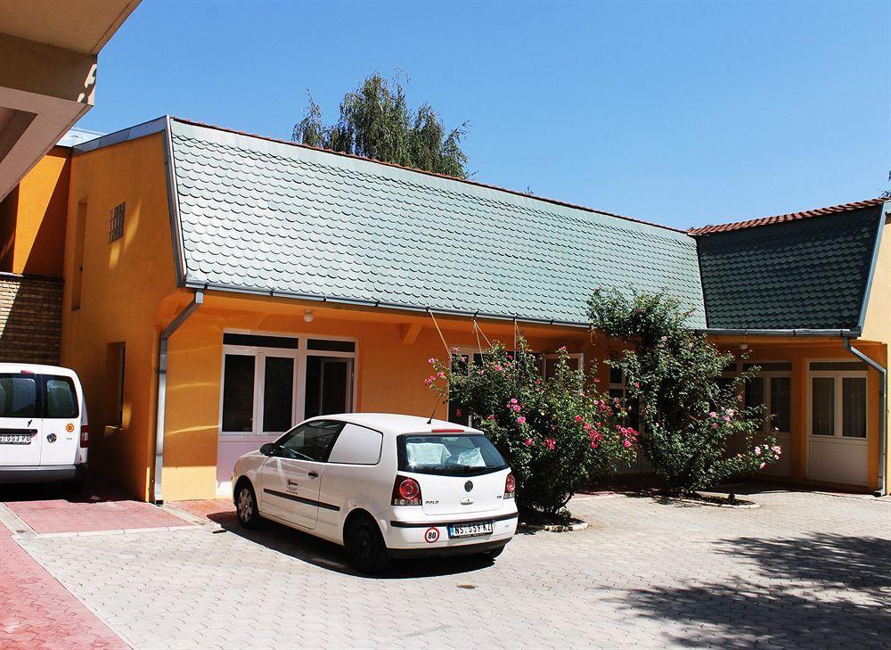 Vila Ile De France Novi Sad Exterior photo